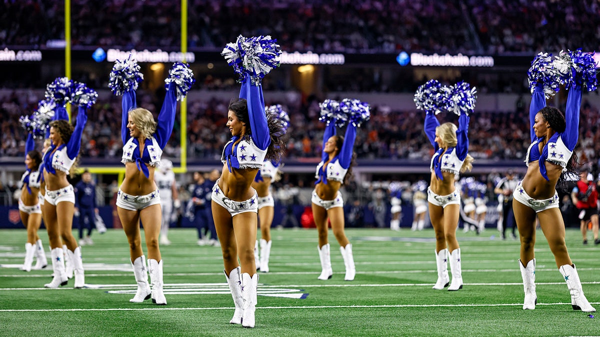 Cheerleader-Auftritt der Cowboys