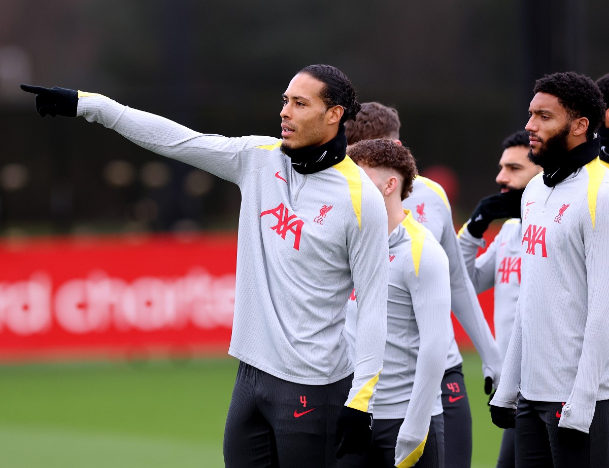 Virgil van Dijk trainiert mit Liverpool