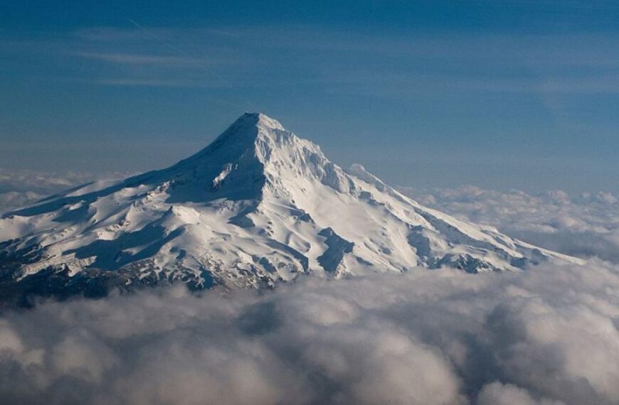 Mann aus dem US-Bundesstaat Washington wurde fast 24 Stunden nach seinem Verschwinden in Mount Hood, Oregon, gerettet