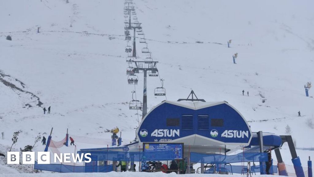 Mindestens 30 Menschen nach Skilift-Einsturz verletzt