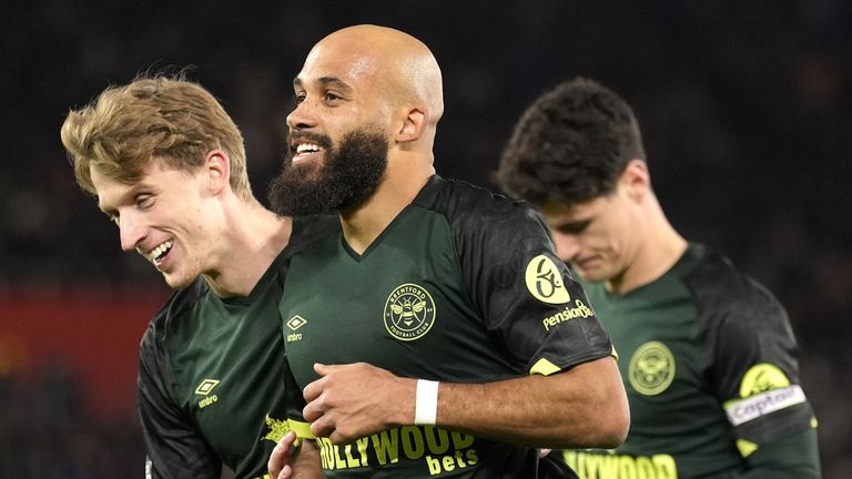 Brian Mbeumo punktet mit zwei Toren, während Brentford seinen ersten Auswärtssieg der Saison einfährt.