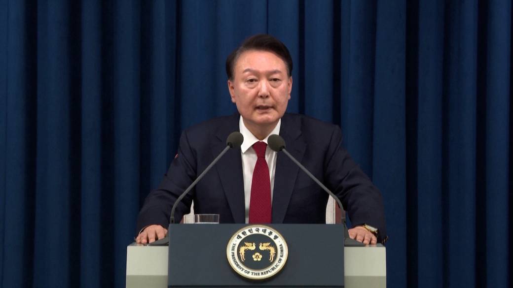 Klicken Sie hier, um das Video abzuspielen: „Südkoreanisches Gericht erlässt Haftbefehl gegen angeklagten Präsidenten Yoon“